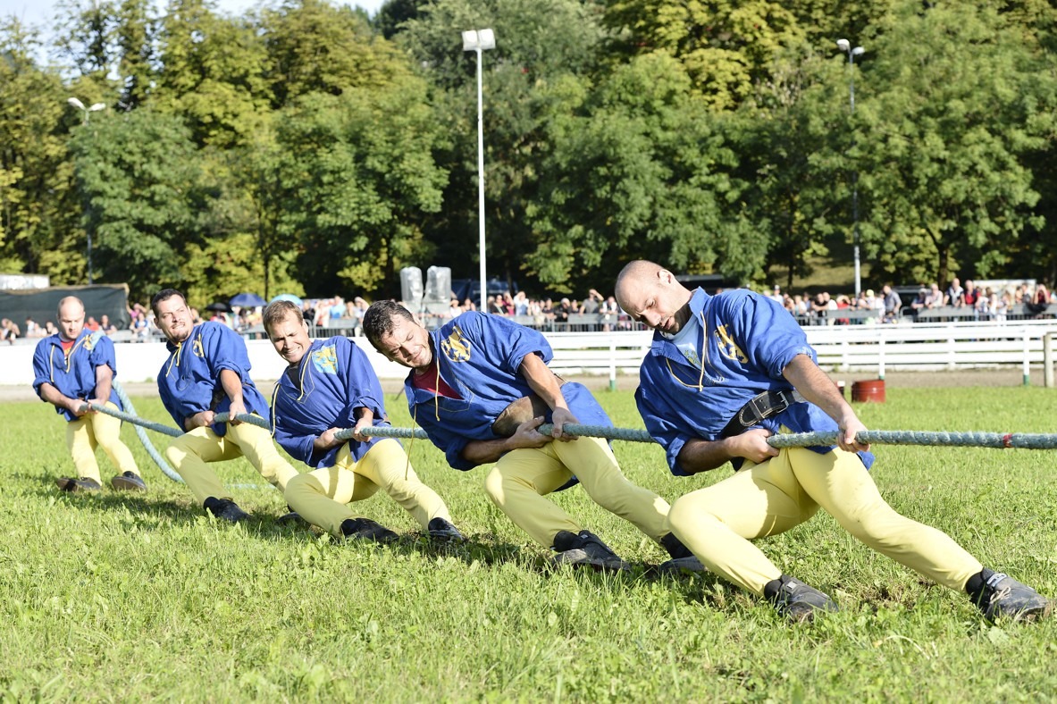 Soulchen Set Di 13 Pezzi Per Team Building – Secchi Pieghevoli, Palline E Corde – Giochi Di Gruppo All’aperto Per Famiglie E Adulti